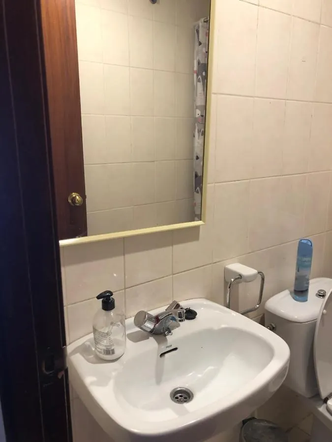 Habitacion Doble En Figueres Con Bano Compartido Appartamento